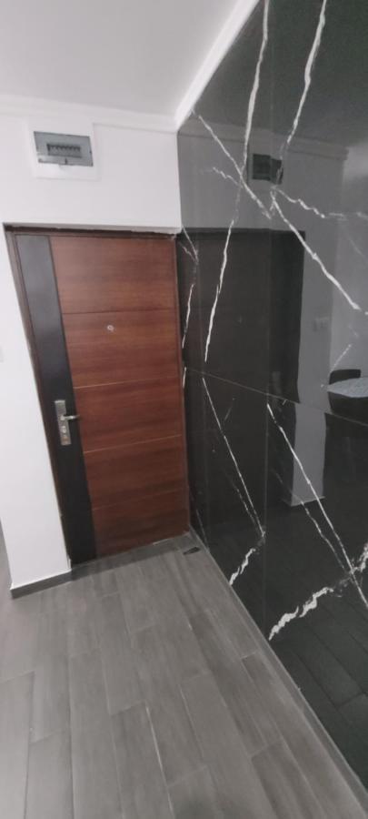 Andi 2-Apartament Бэиле-Еркулане Экстерьер фото